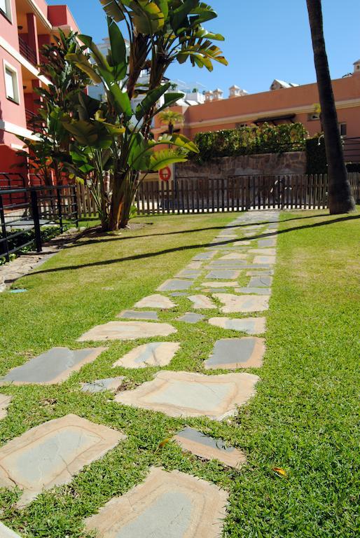 Apartamentos Turisticos Anoreta Rincon de la Victoria Exterior photo