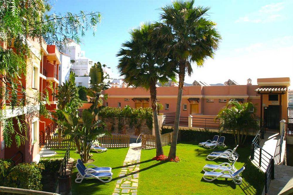 Apartamentos Turisticos Anoreta Rincon de la Victoria Exterior photo