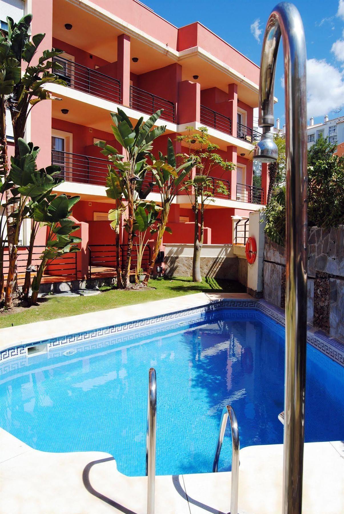 Apartamentos Turisticos Anoreta Rincon de la Victoria Exterior photo